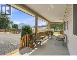3pc Ensuite bath - 471 Woodward Avenue, Merritt, BC V0K1Y0 Photo 8