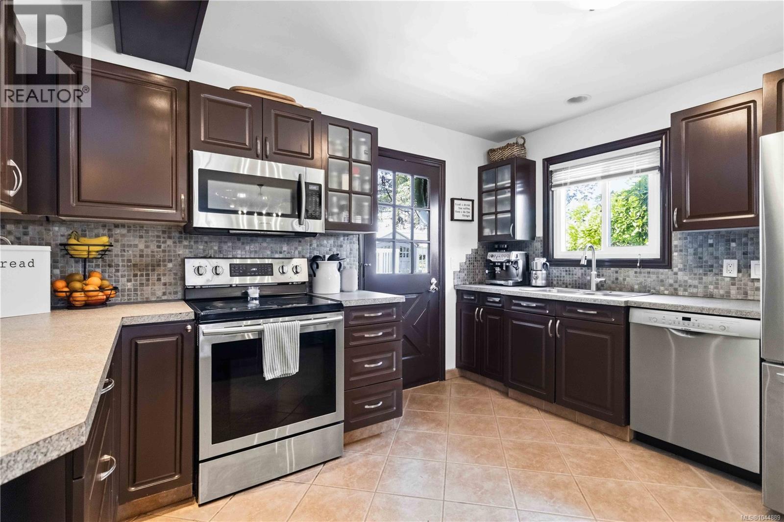 687 Daymeer Pl - Image 17