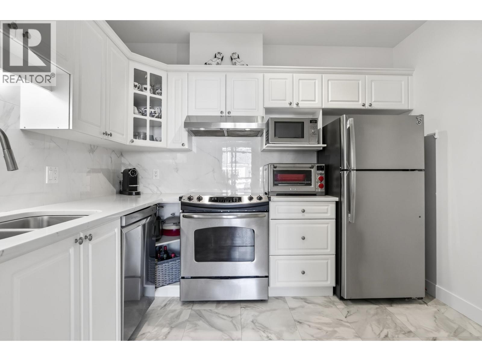 1 Bed, 1 Bath Apartment for Sale in Vancouver – 405 5735 HAMPTON PLACE, Vancouver – MLS# R3154153 - Image 23