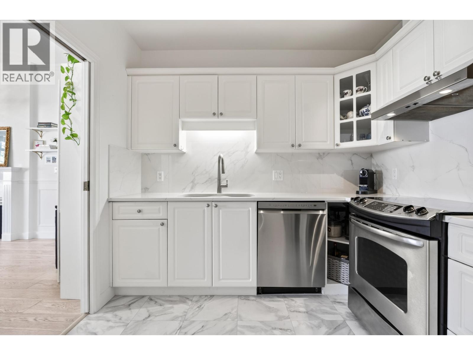1 Bed, 1 Bath Apartment for Sale in Vancouver – 405 5735 HAMPTON PLACE, Vancouver – MLS# R3154153 - Image 24