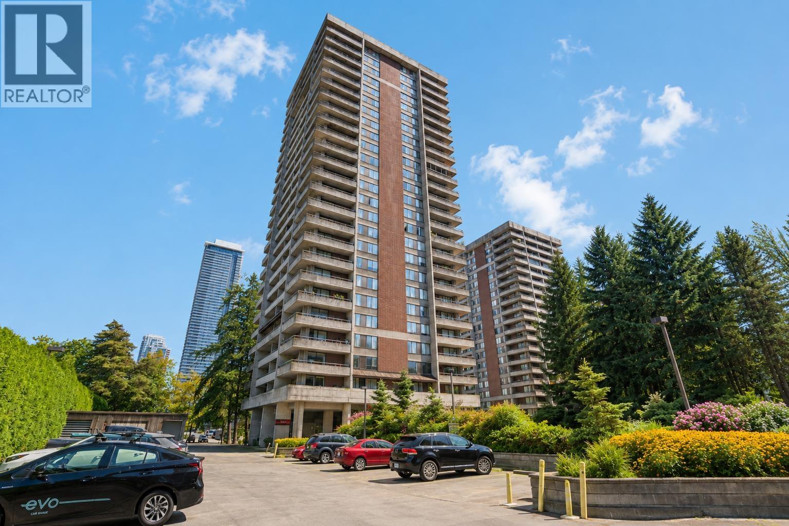2 Bed, 2 Bath House for Sale in Burnaby – 1701 3755 BARTLETT COURT, Burnaby – MLS# R3154217