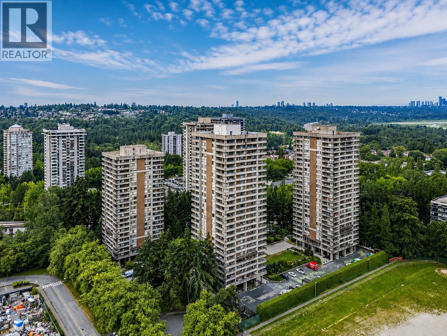 2 Bed, 2 Bath House for Sale in Burnaby – 1701 3755 BARTLETT COURT, Burnaby – MLS# R3154217 - Image 35