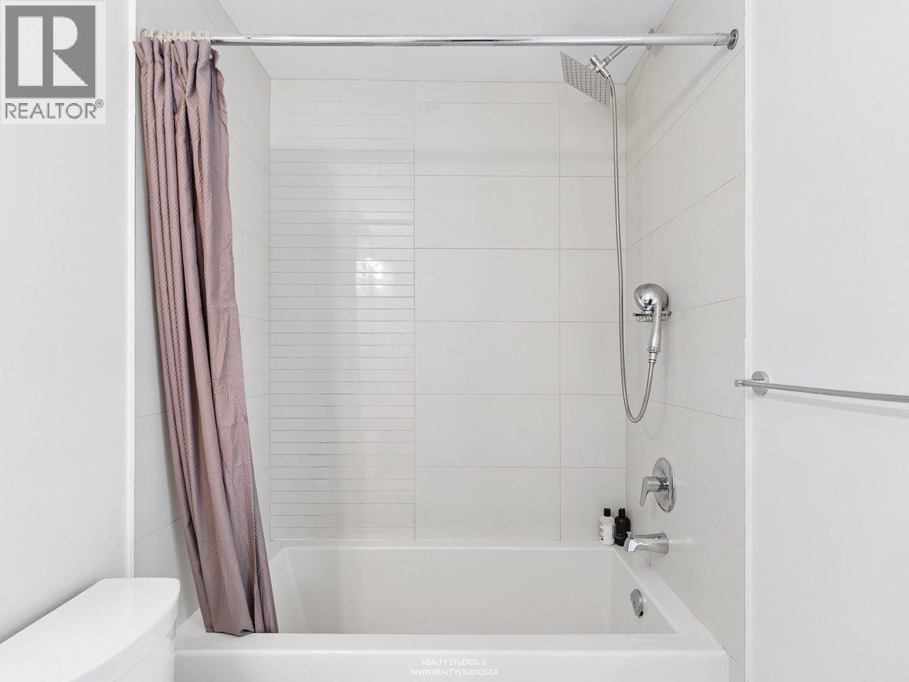3 Bed, 2 Bath House for Sale in Richmond – 24 10133 RIVER DRIVE, Richmond – MLS# R3154301 - Image 16