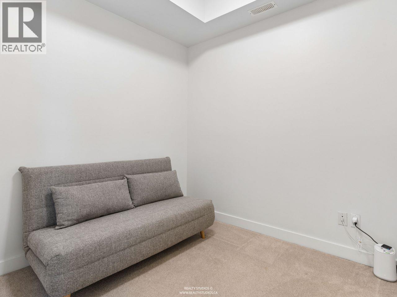 3 Bed, 2 Bath House for Sale in Richmond – 24 10133 RIVER DRIVE, Richmond – MLS# R3154301 - Image 24