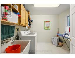 Bathroom - 326 Chikopi Road, Magnetawan, ON P0A1P0 Photo 12