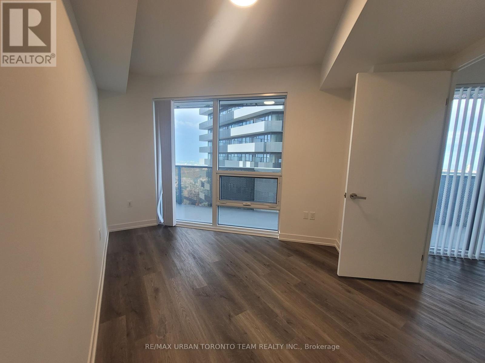 #4508 55 COOPER STREET - 10