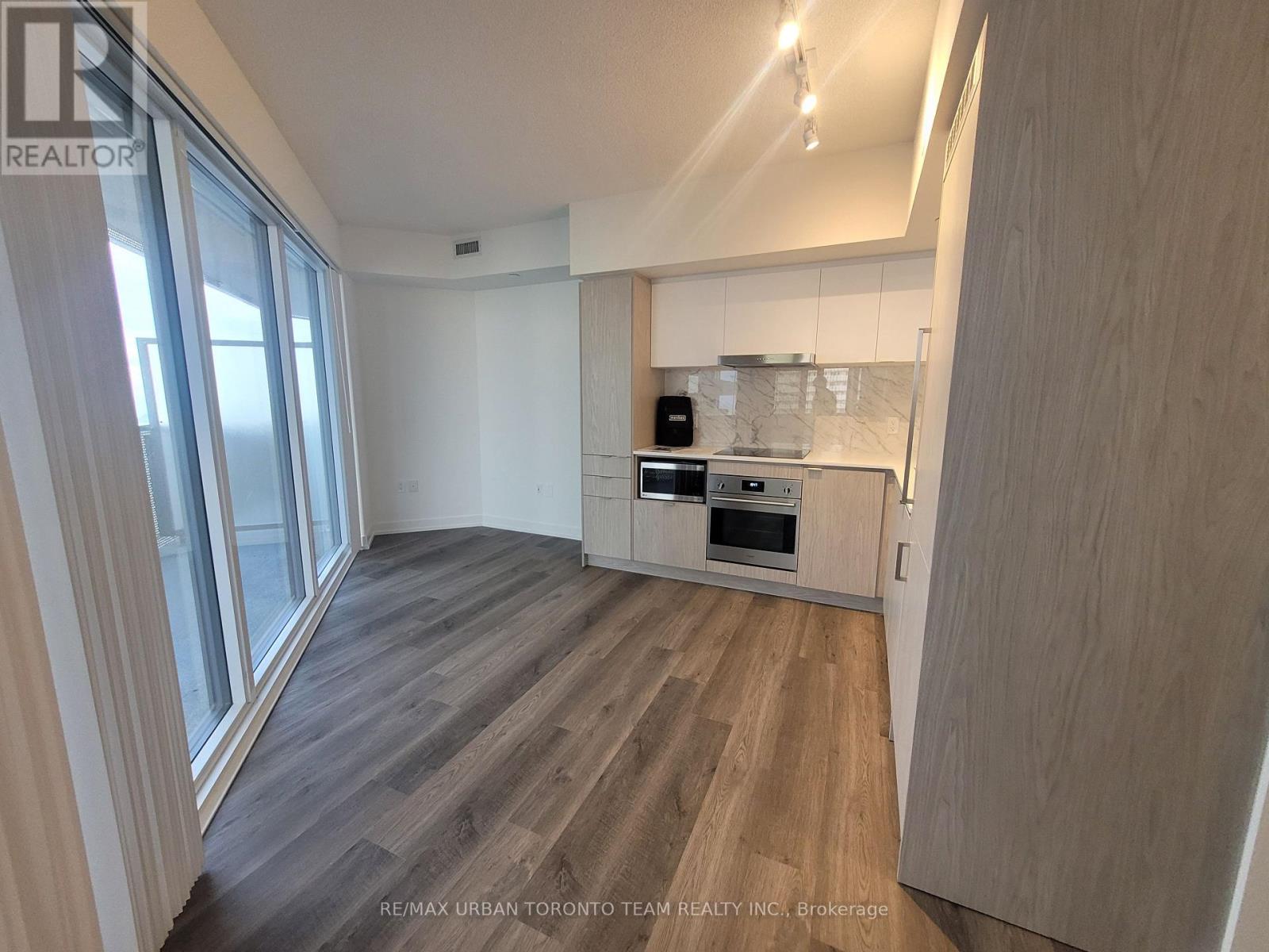 #4508 55 COOPER STREET - 3