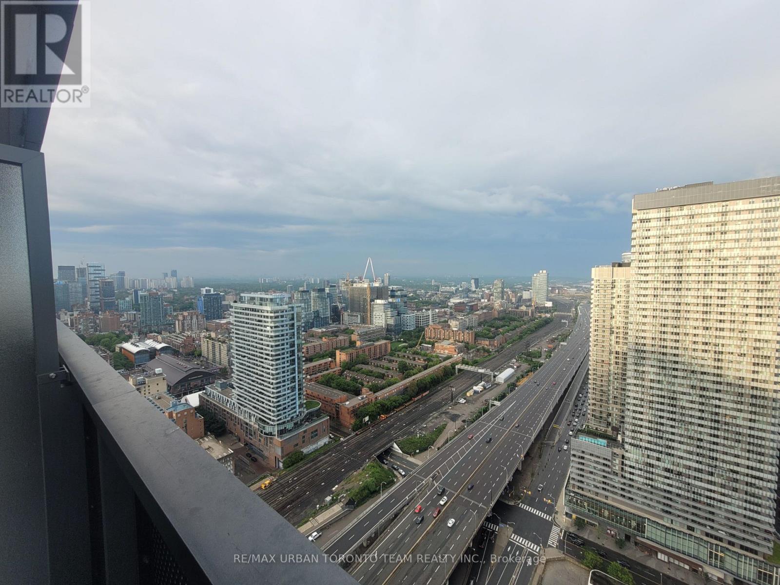 #4508 55 COOPER STREET - 8