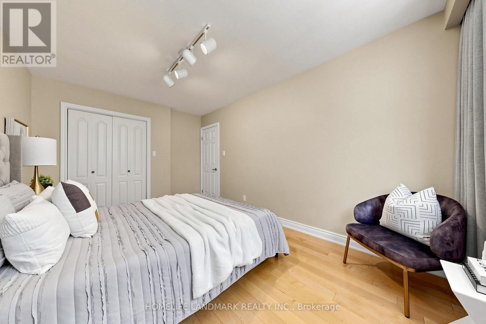 56 KENTLAND CRESCENT - 24