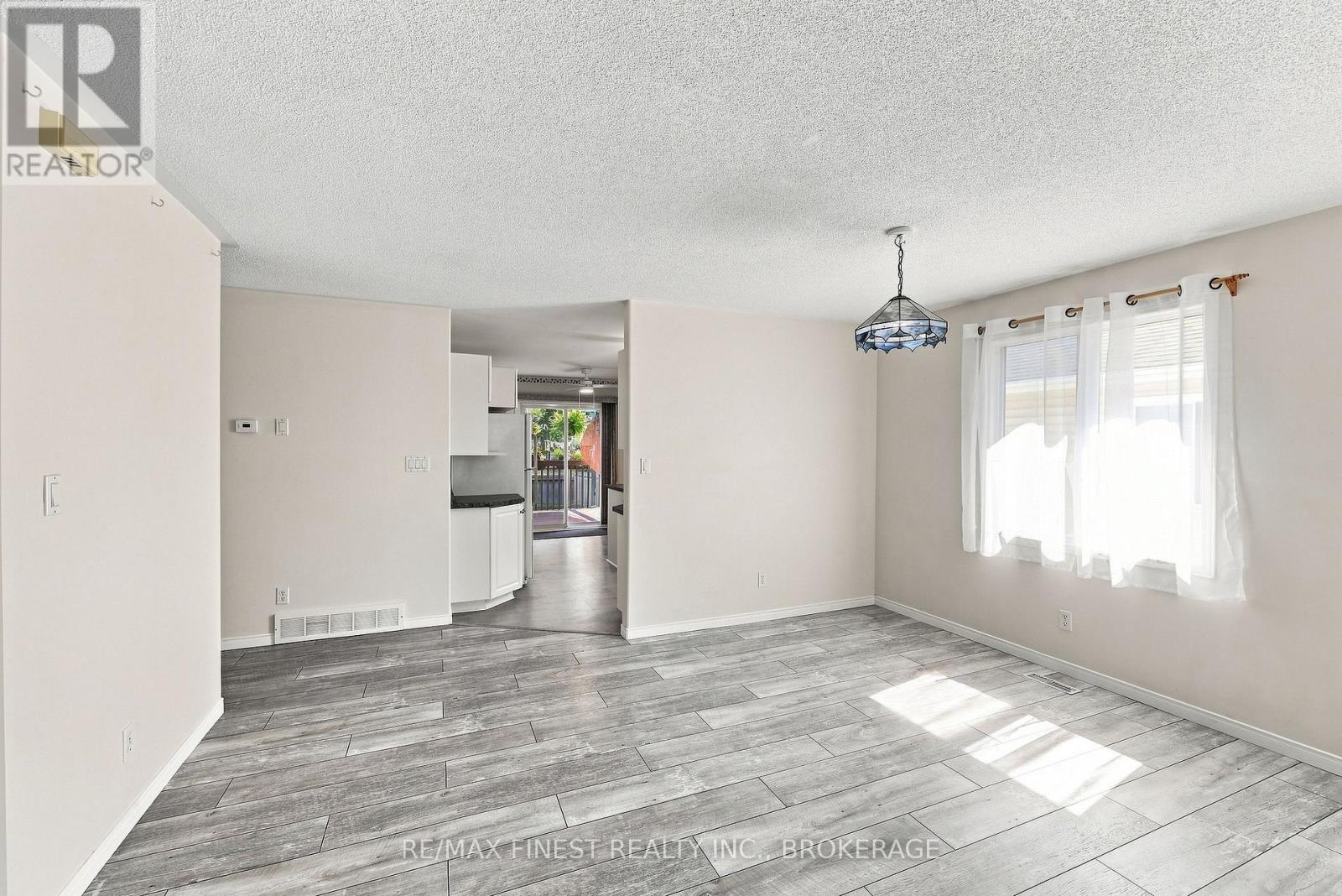 416 SHEILA COURT - Image 18