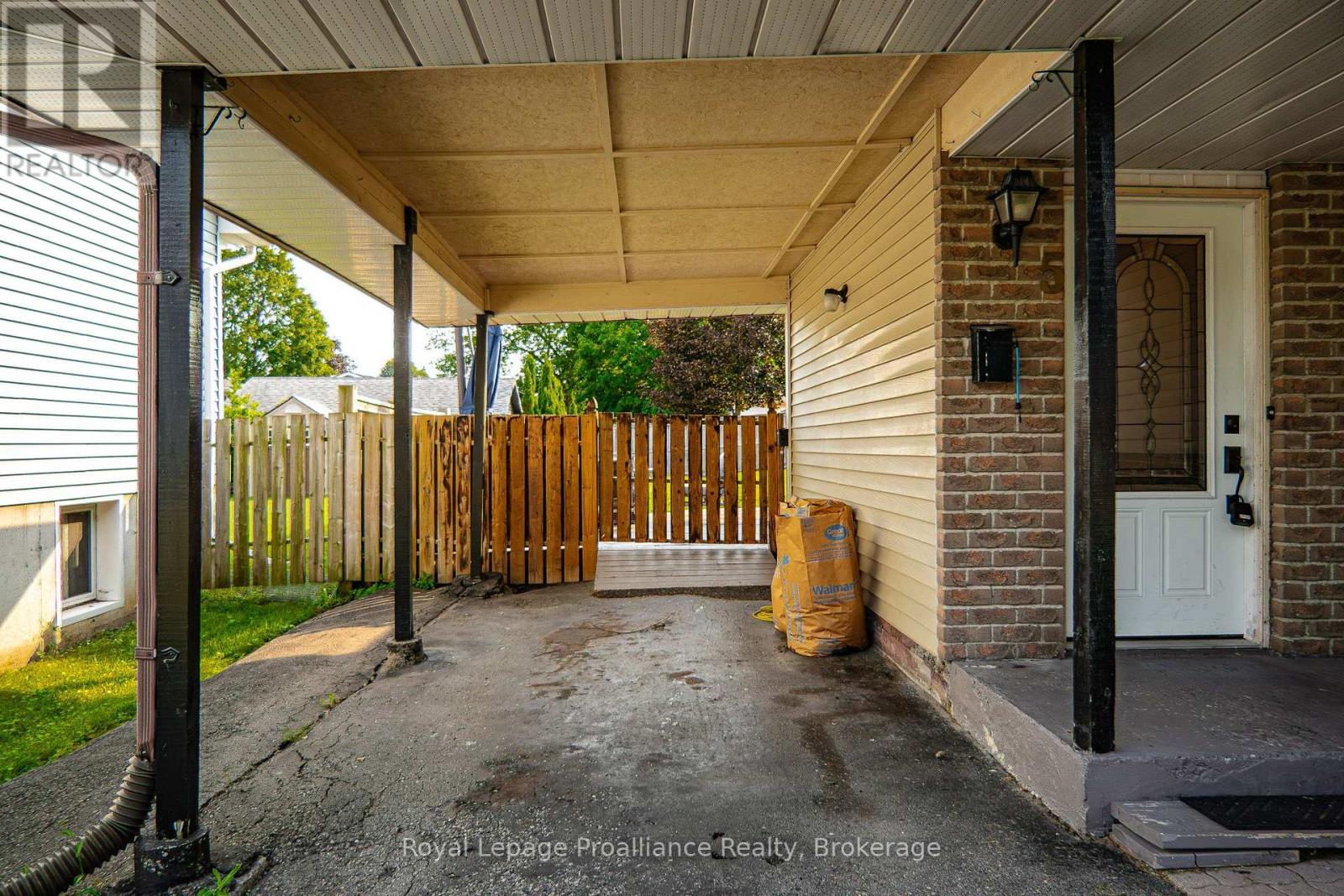 5 VAN ALSTINE DRIVE - Image 7