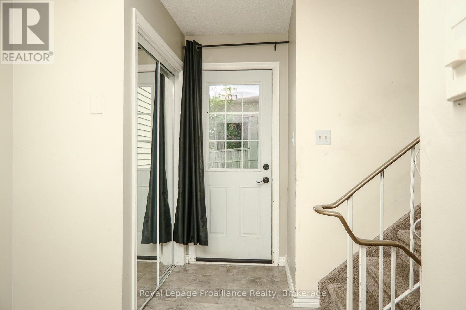 5 VAN ALSTINE DRIVE - Image 9