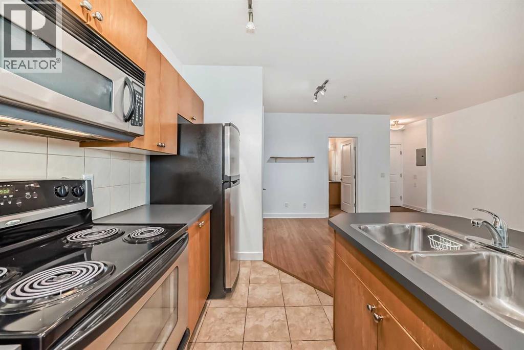 328 21 Avenue Southwest - Photo 26