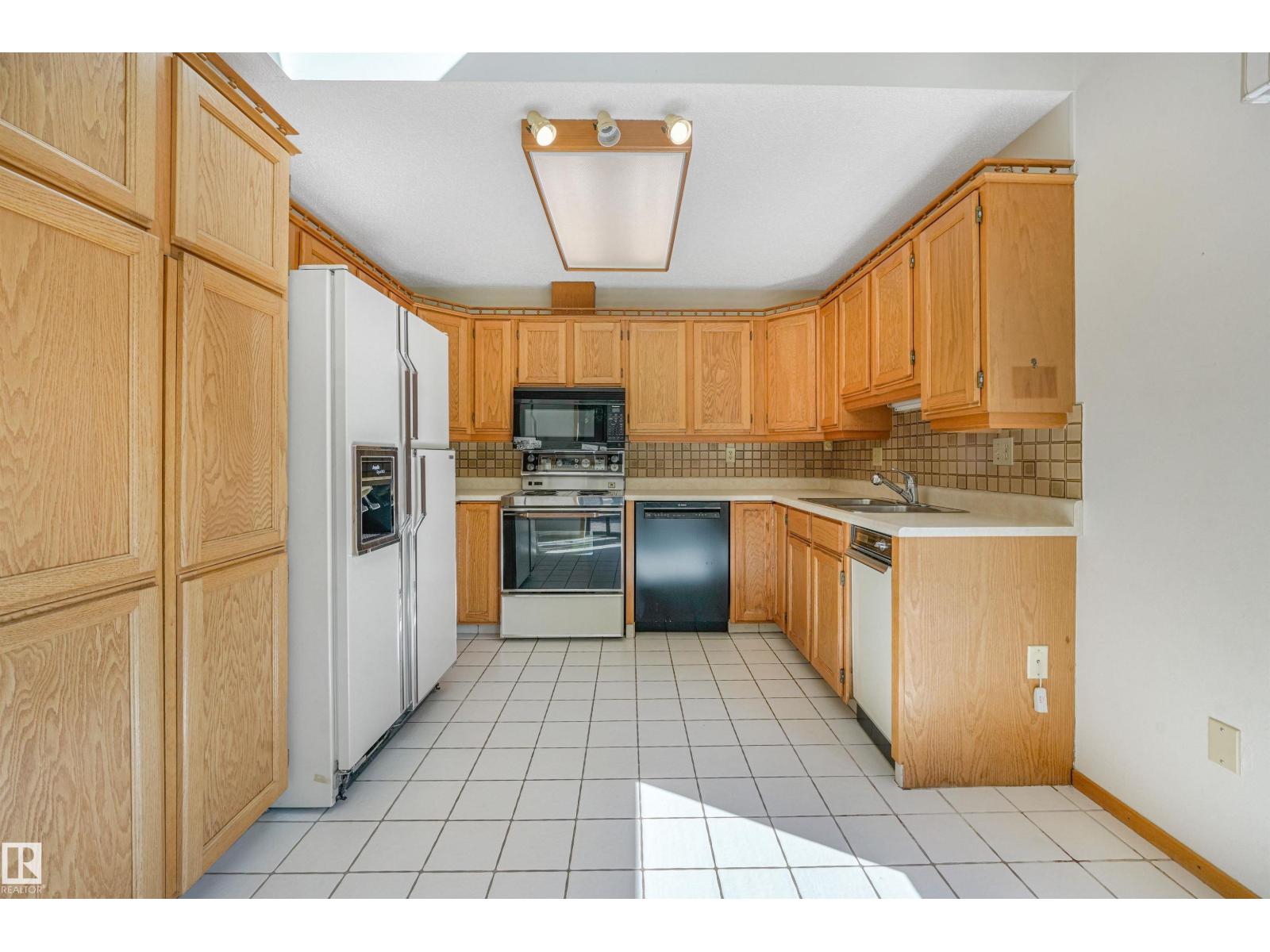 #18 500 LESSARD DR NW - 20