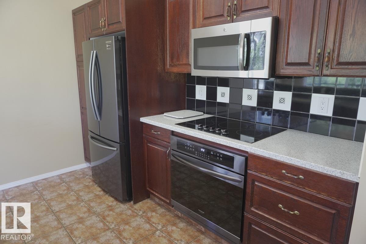 #434 10023 110 ST NW - 2