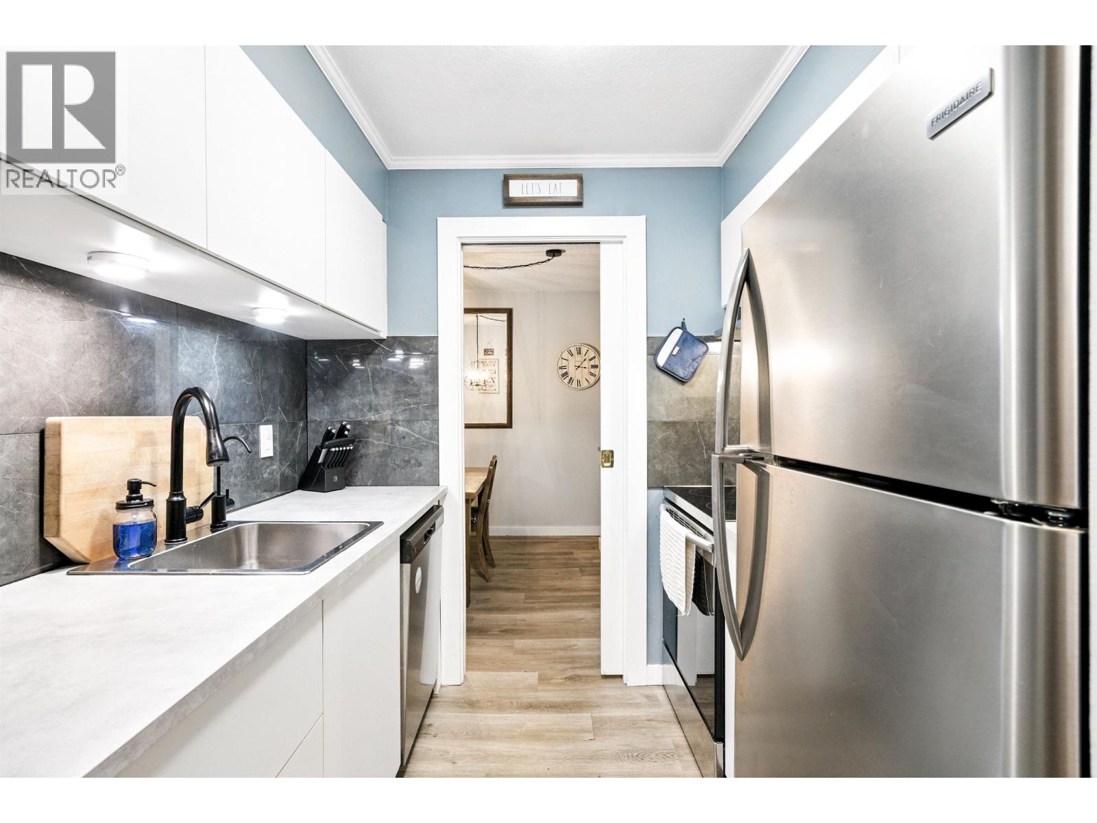 2 Bed, 1 Bath Apartment for Sale in Burnaby – 212 1955 WOODWAY PLACE, Burnaby – MLS# R3153881 - Image 11