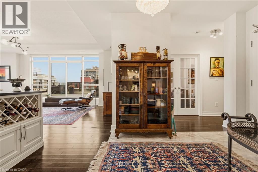 90 CHARLTON Avenue W Unit# PH1, Hamilton — photo 3
