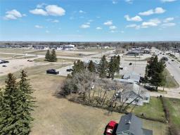 49 Main Street W, Neepawa, MB R0J1H0 Photo 7