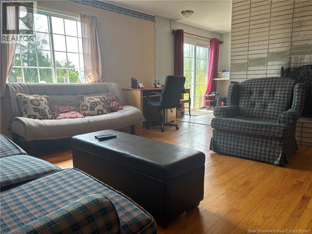 68 Munroe Road - 12
