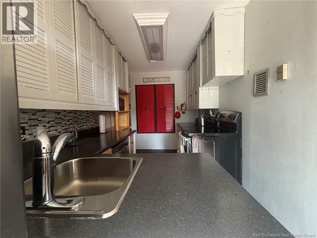 68 Munroe Road - 9
