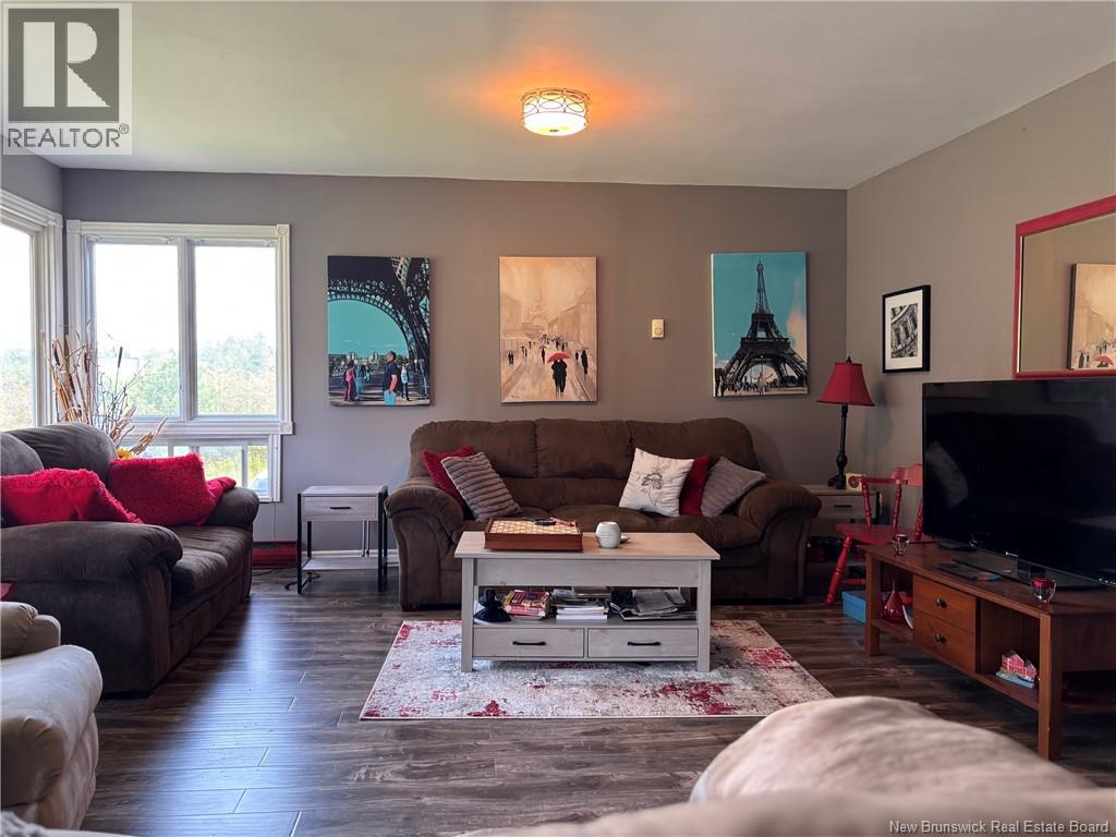 68 Munroe Road - 23