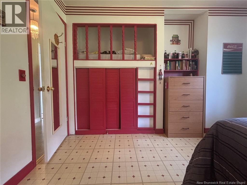 68 Munroe Road - 38