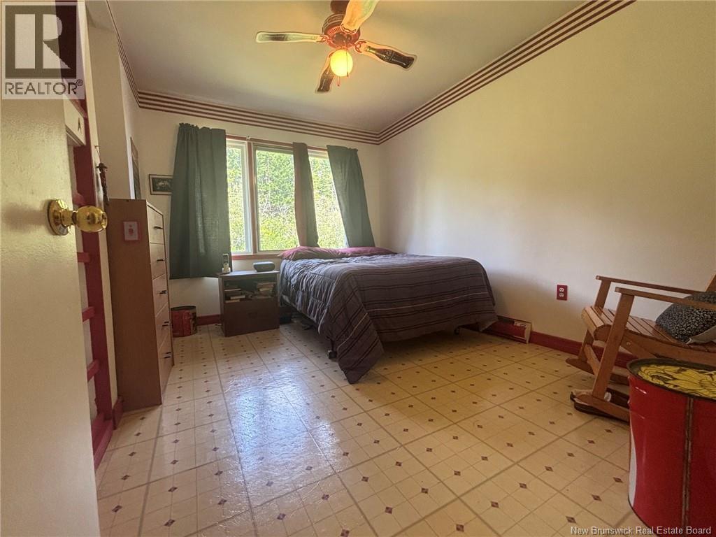 68 Munroe Road - 37