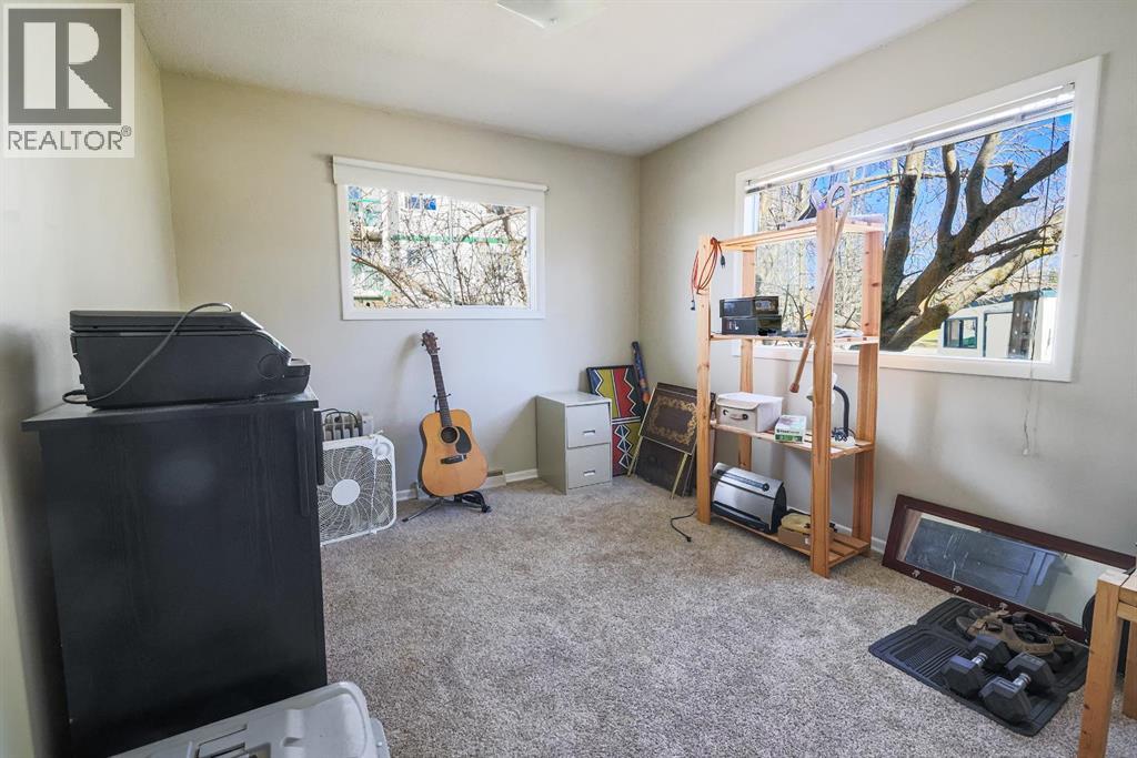 5424 51 Avenue - 12