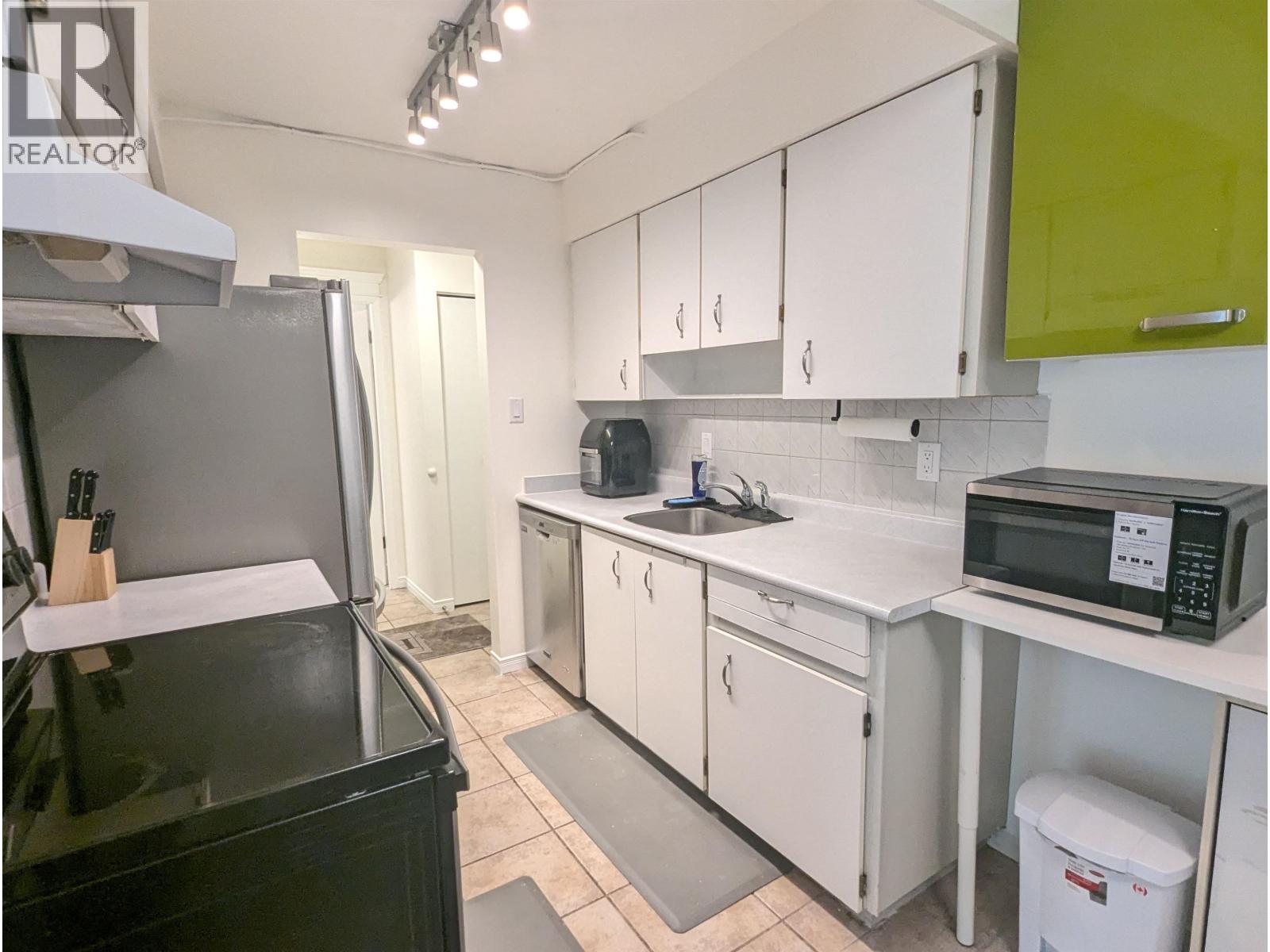 2 Bed, 1 Bath Apartment for Sale in Burnaby – 308 7428 19TH AVENUE, Burnaby – MLS# R3154280 - Image 8