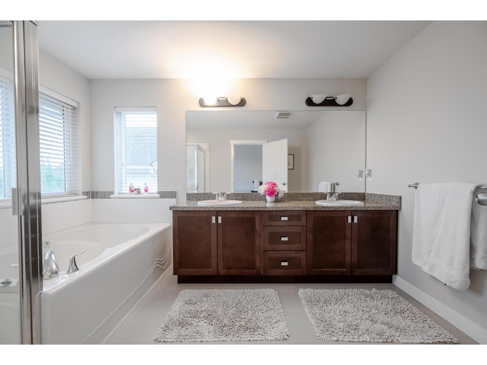 5 Bed, 4 Bath House for Sale in Abbotsford – 2338 CHARDONNAY LANE, Abbotsford – MLS# R3154084 - Image 18