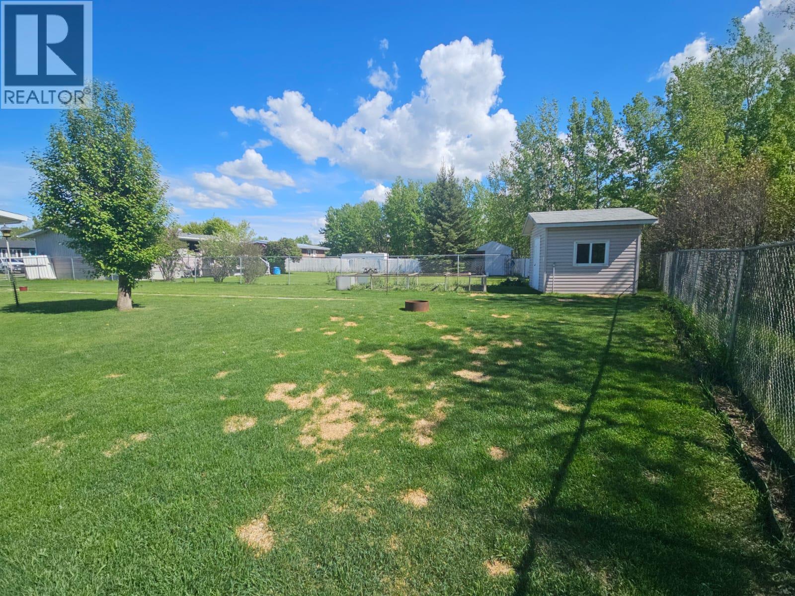 4917 45 Street NE - 38