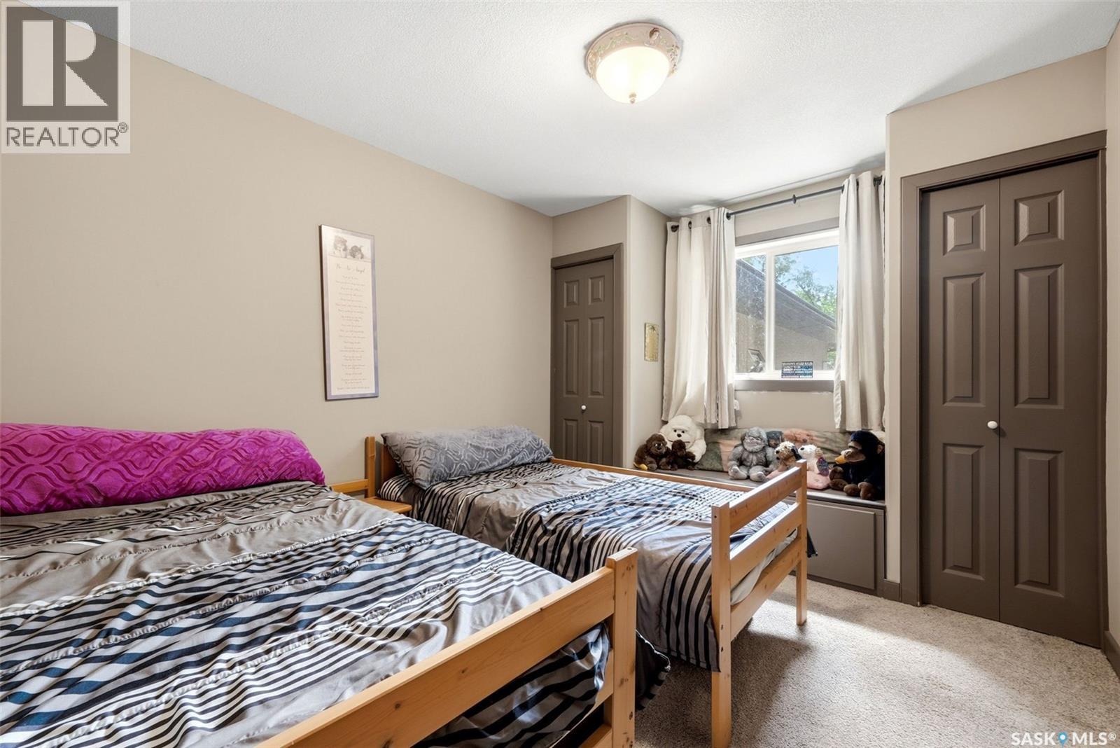 210 PLEASANT AVENUE - Image 25