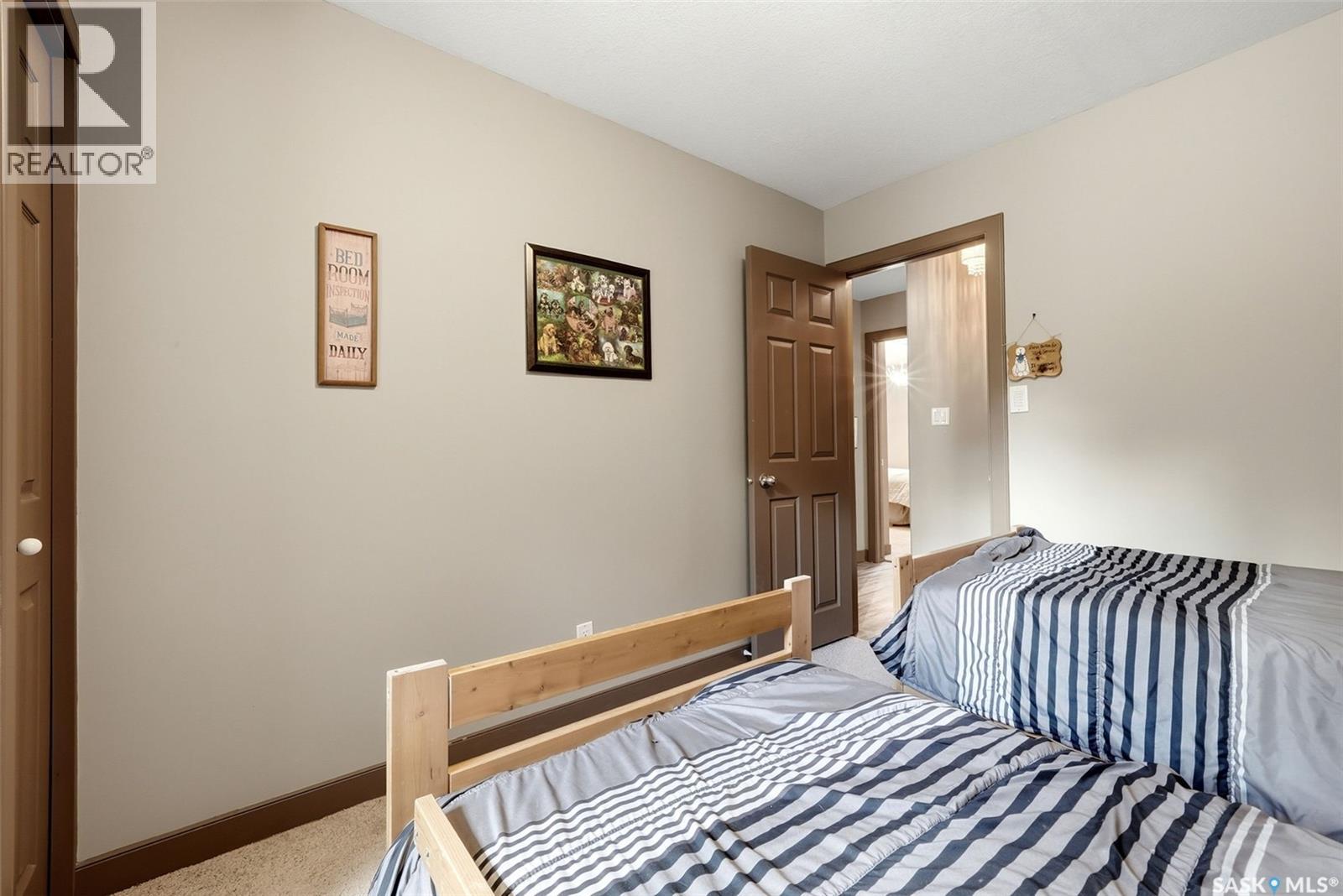 210 PLEASANT AVENUE - Image 26