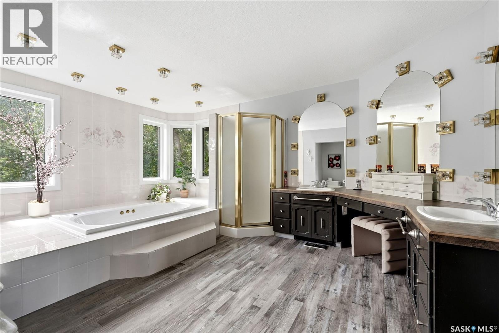 210 PLEASANT AVENUE - Image 35
