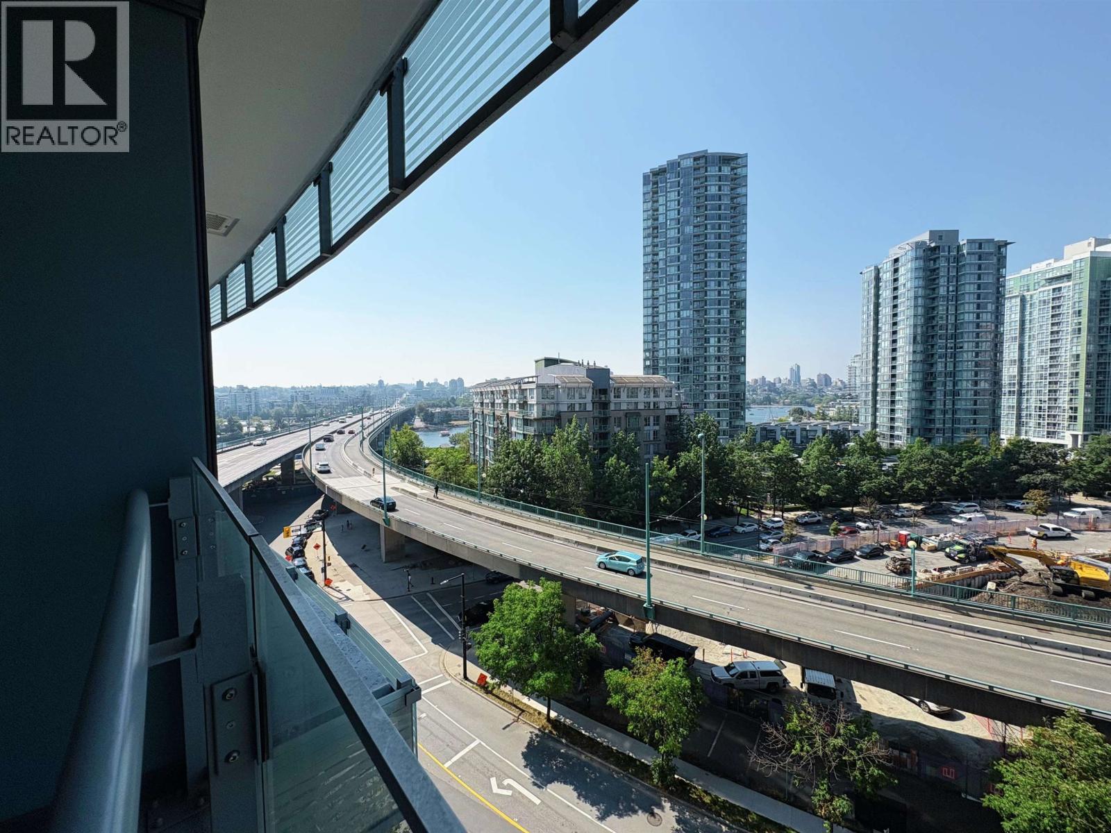 1 Bed, 1 Bath House for Sale in Vancouver – 886 87 NELSON STREET, Vancouver – MLS# R3154302 - Image 13