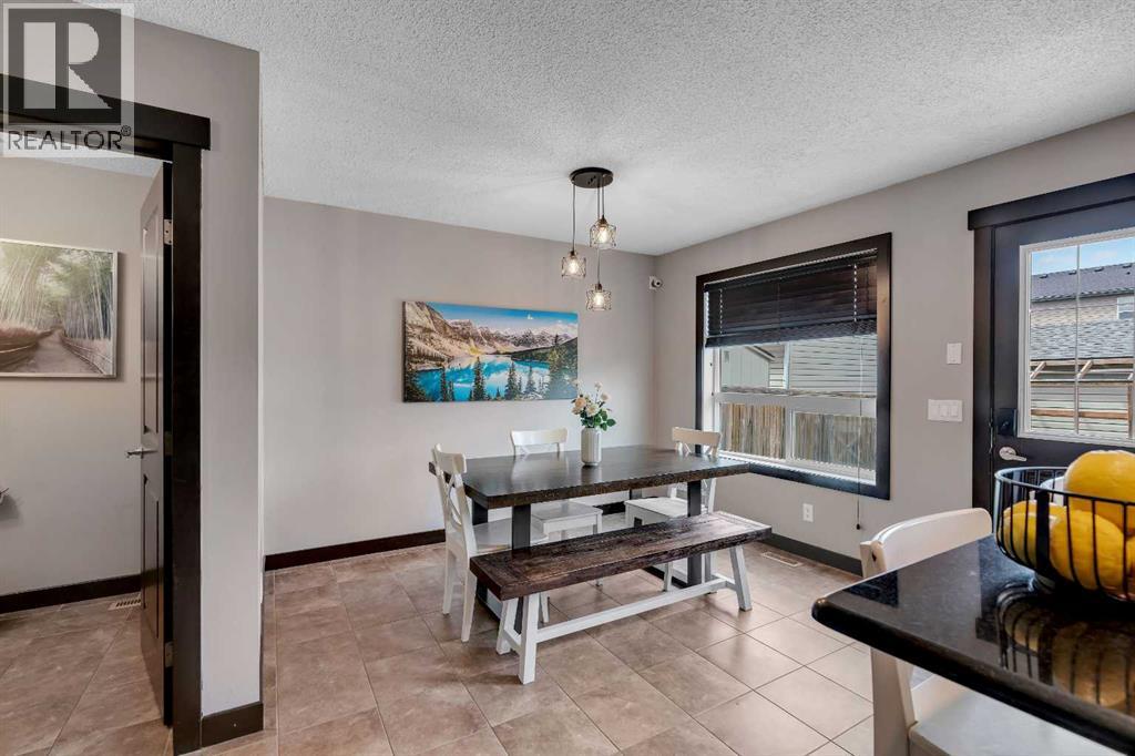 91 Panora Square NW - 14