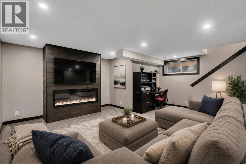 91 Panora Square NW - 35
