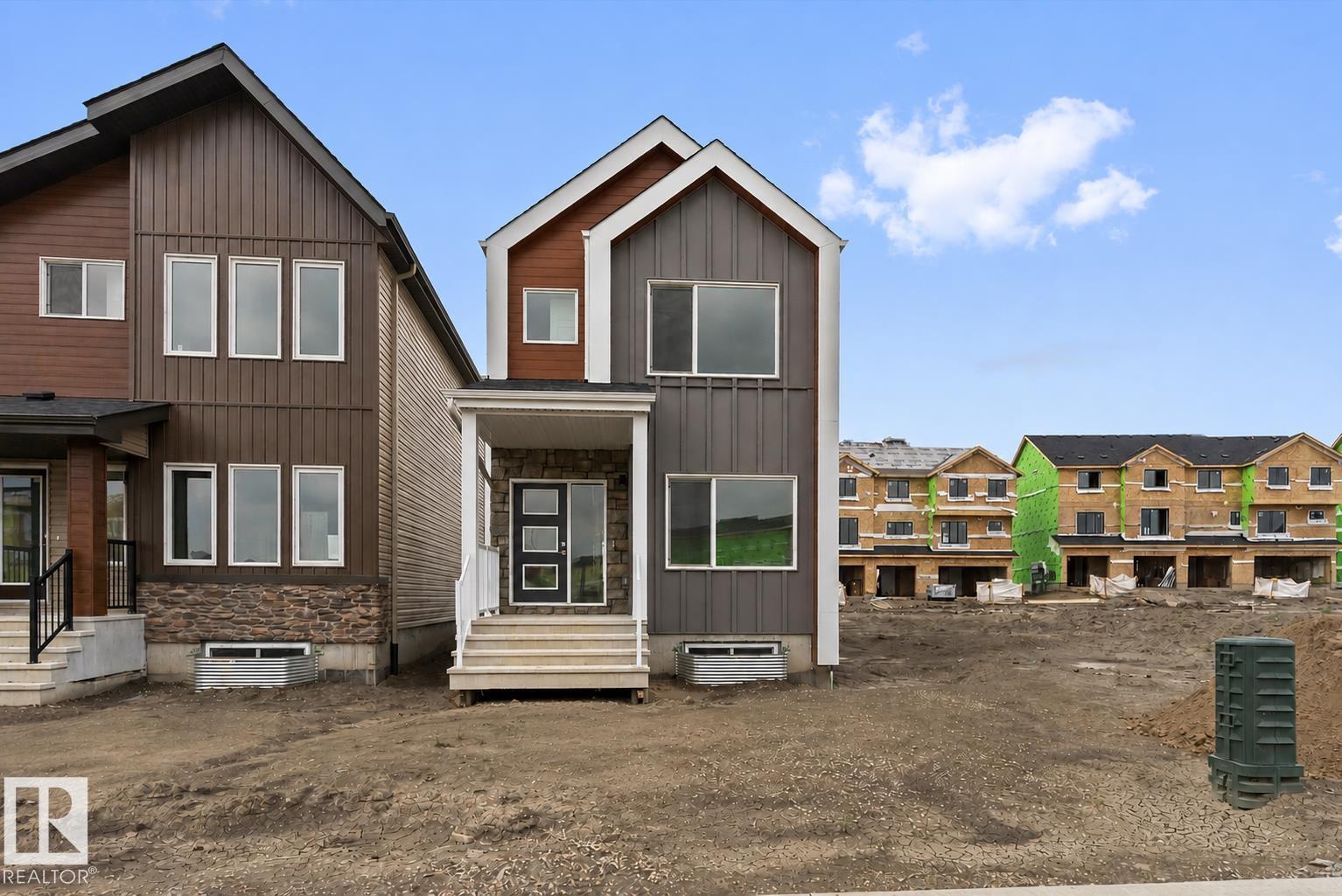 18717 18A AV NW - 1