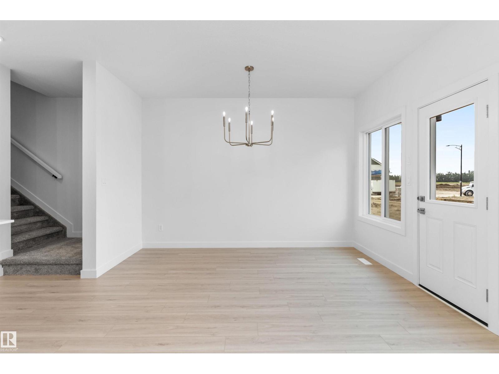 18717 18A AV NW - 8