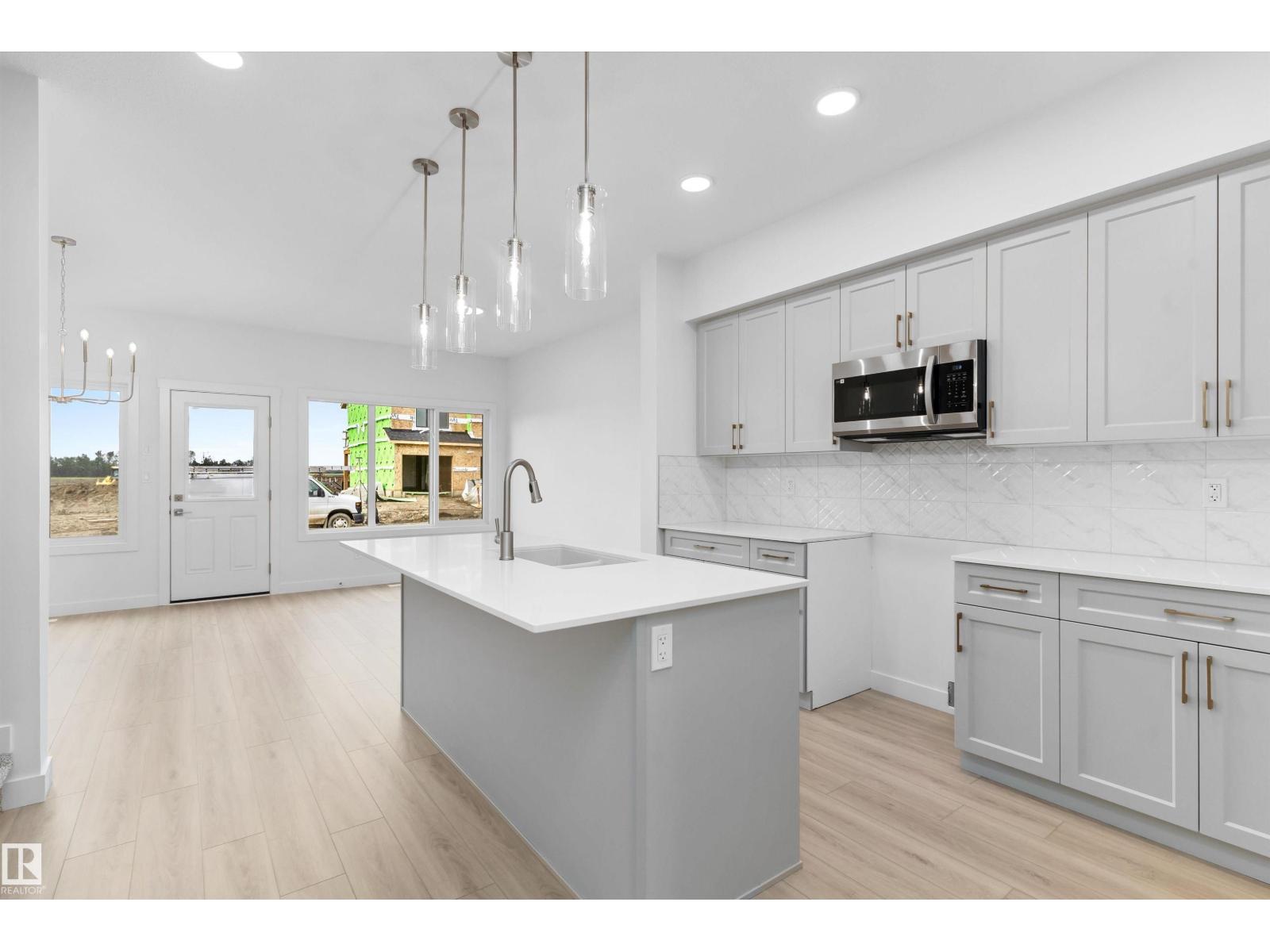 18717 18A Avenue NW - Photo 16