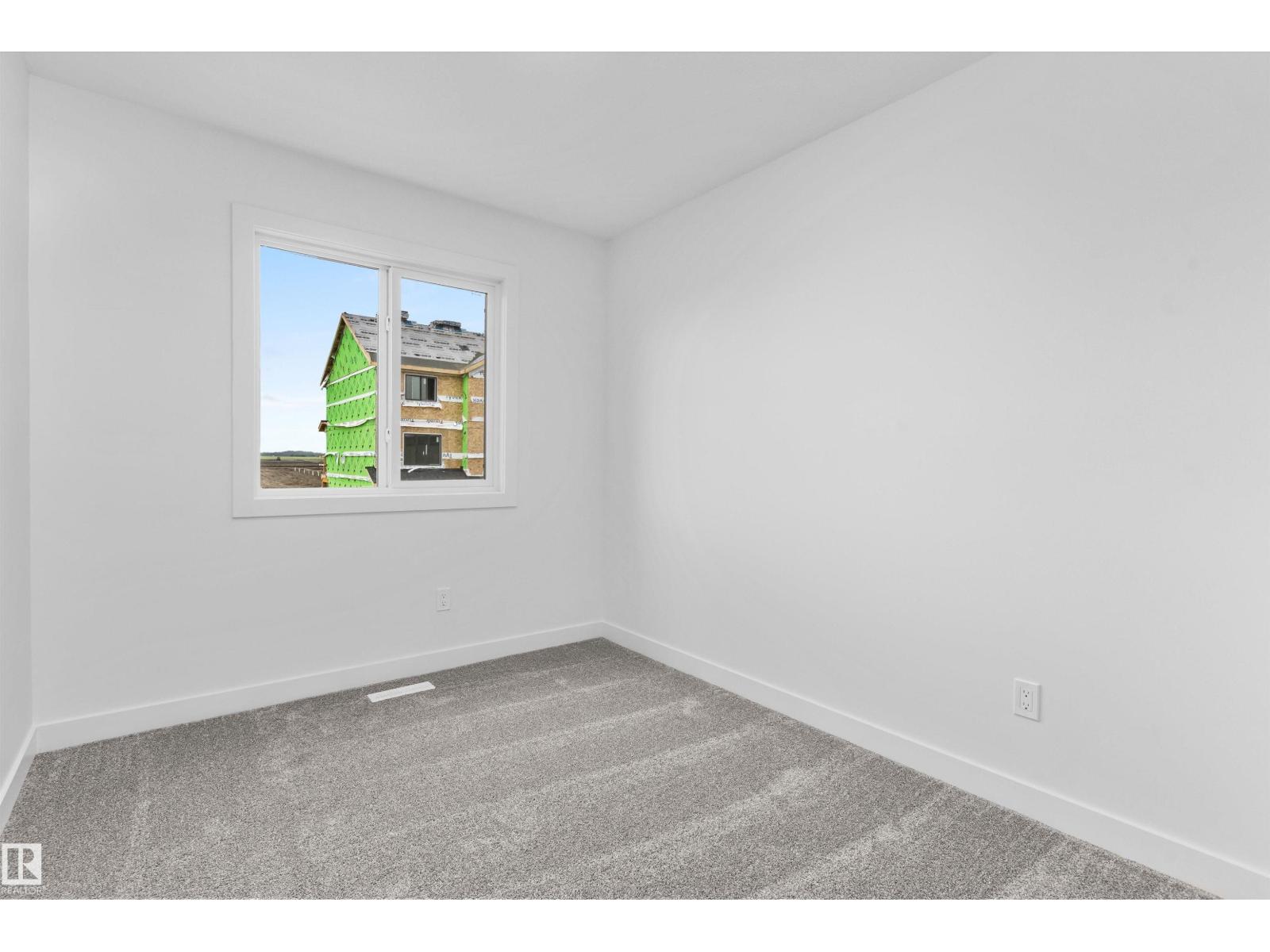18717 18A AV NW - 35