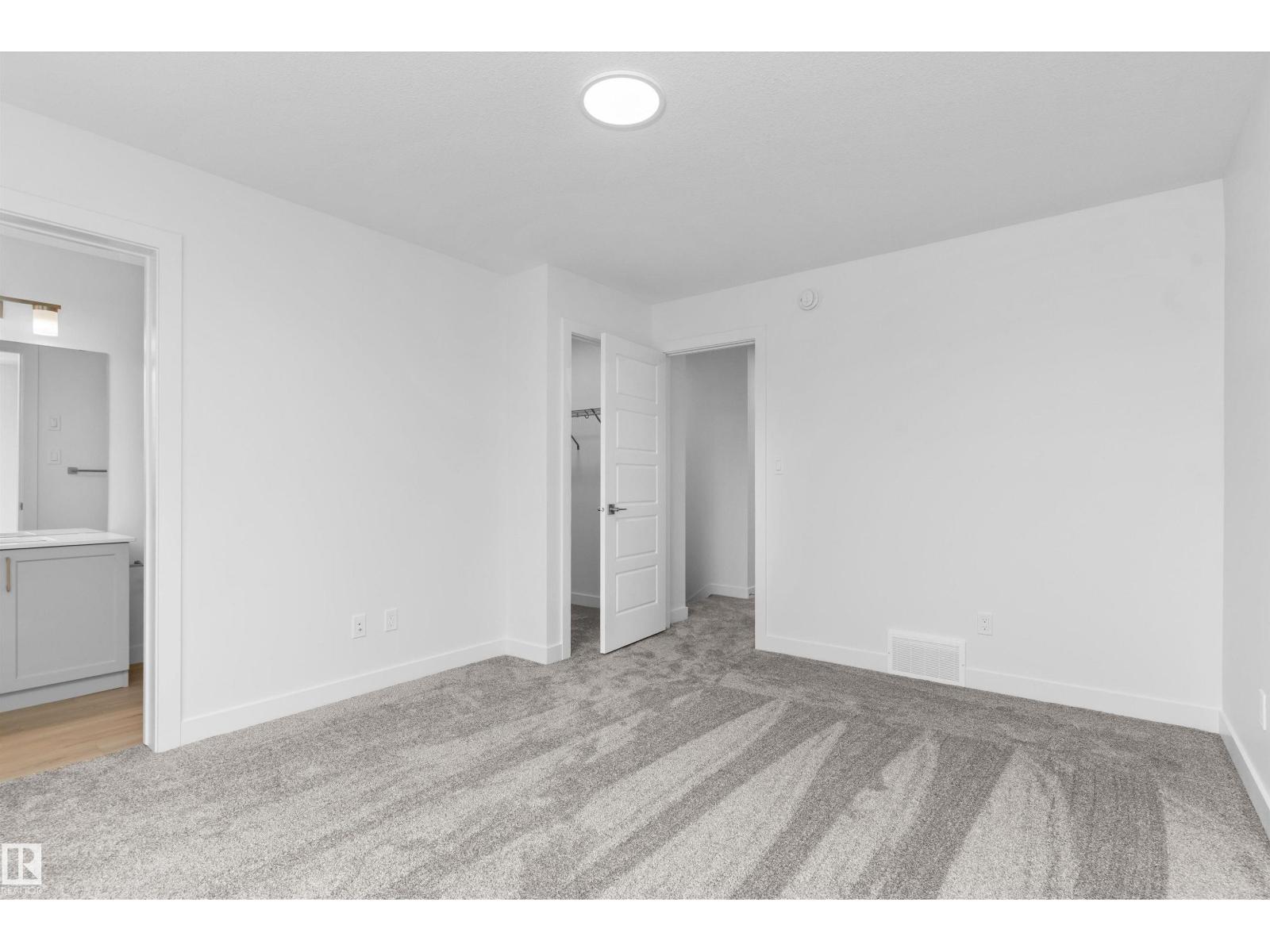 18717 18A AV NW - 26