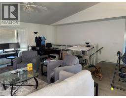 4pc Bathroom - 673 Hollywood Road N, Rutland, BC V1X7M2 Photo 9