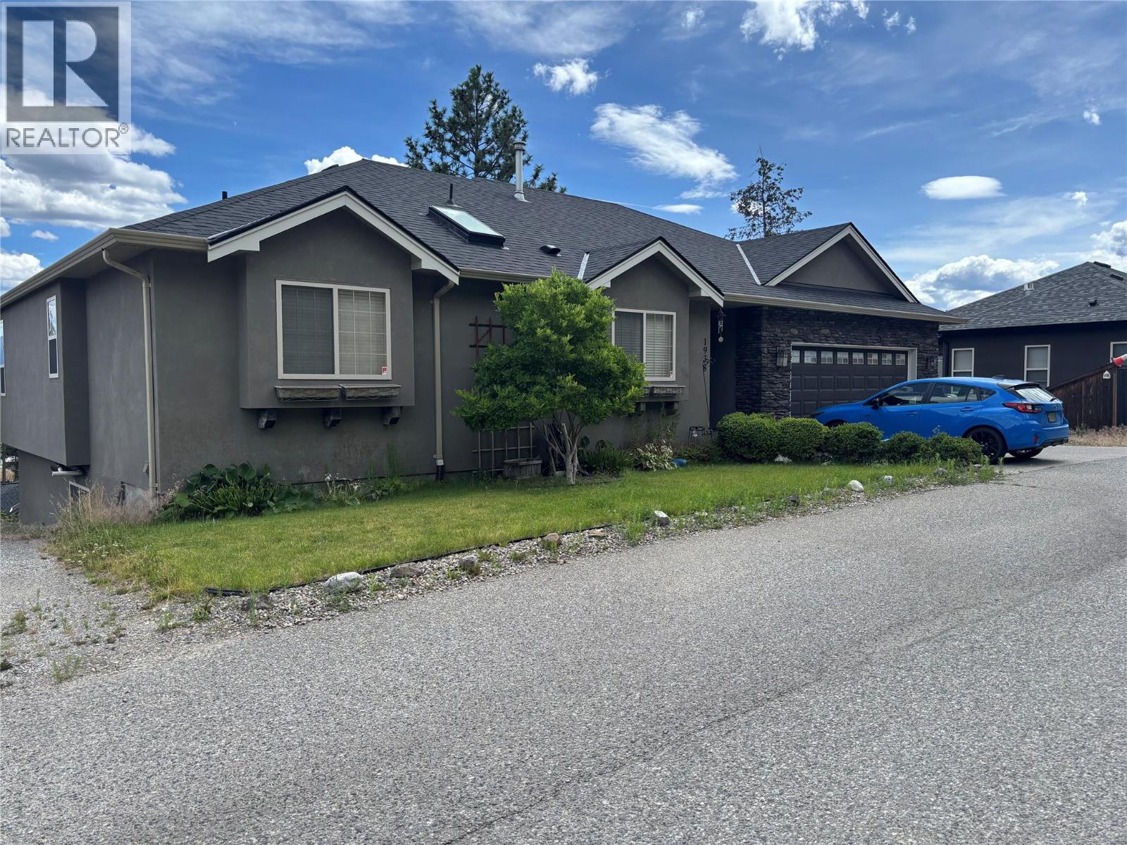 1938 Rosalee Lane, West Kelowna — photo 2