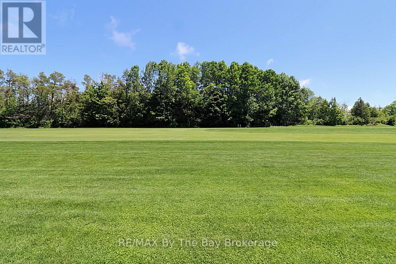 54 FAIRWAY CRESCENT - 38