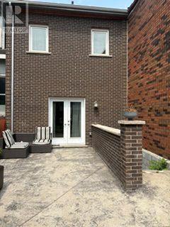 687 RICHMOND STREET W - 1