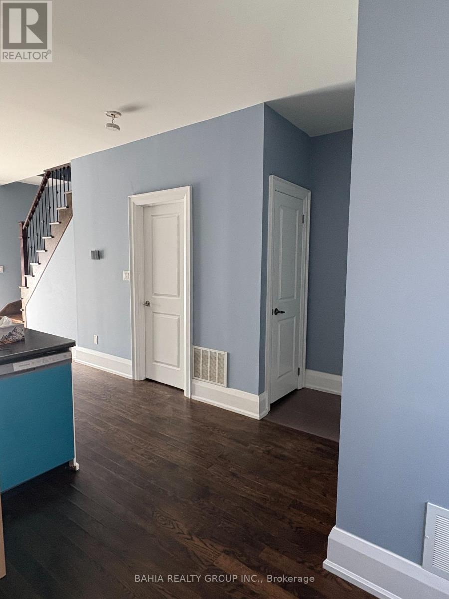 687 RICHMOND STREET W - Image 7