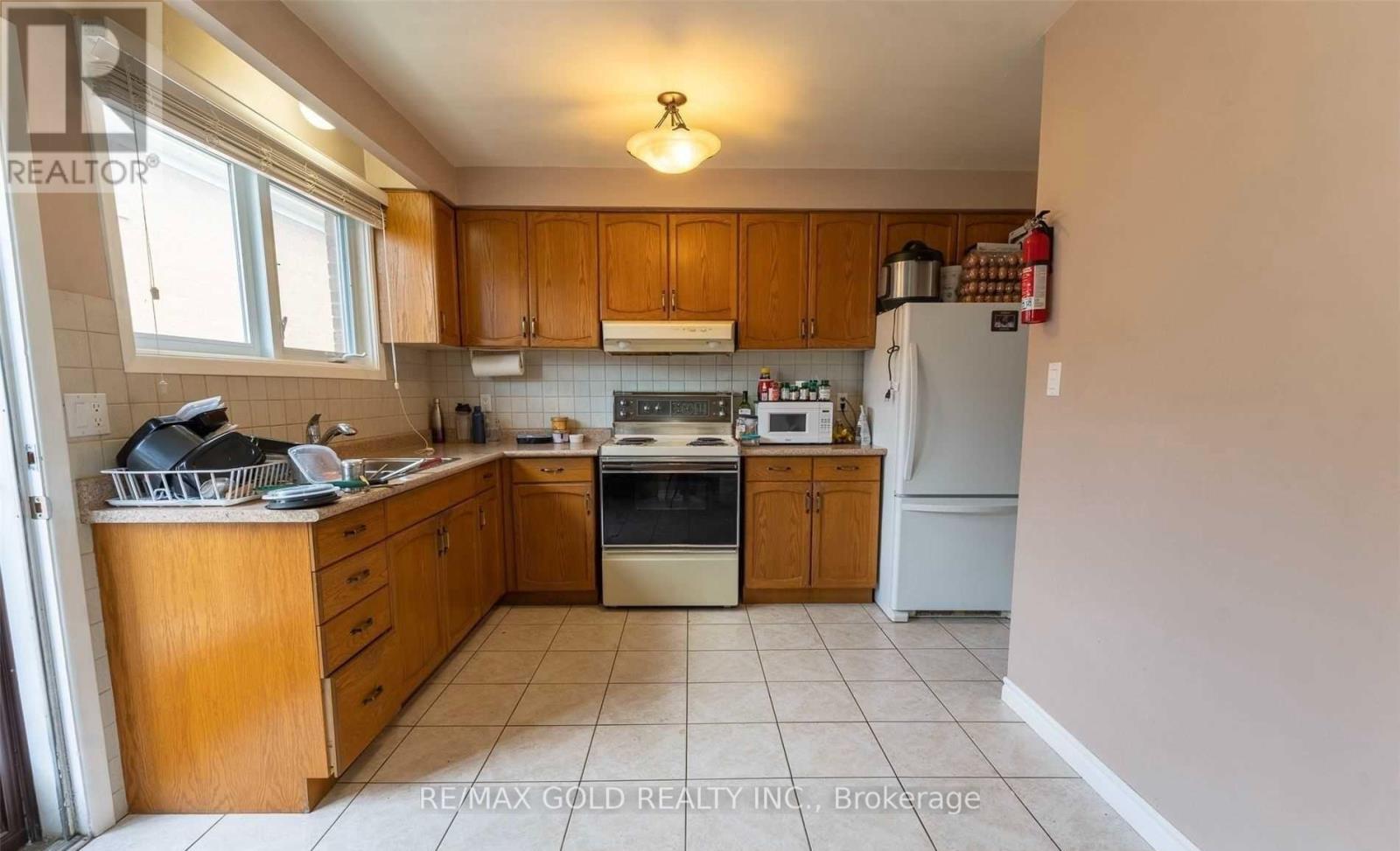 7305 REDSTONE ROAD - 13