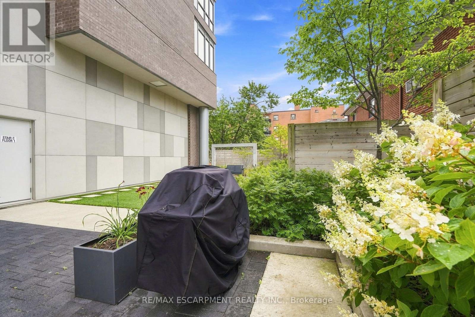 #902 8 ANN STREET - Image 46