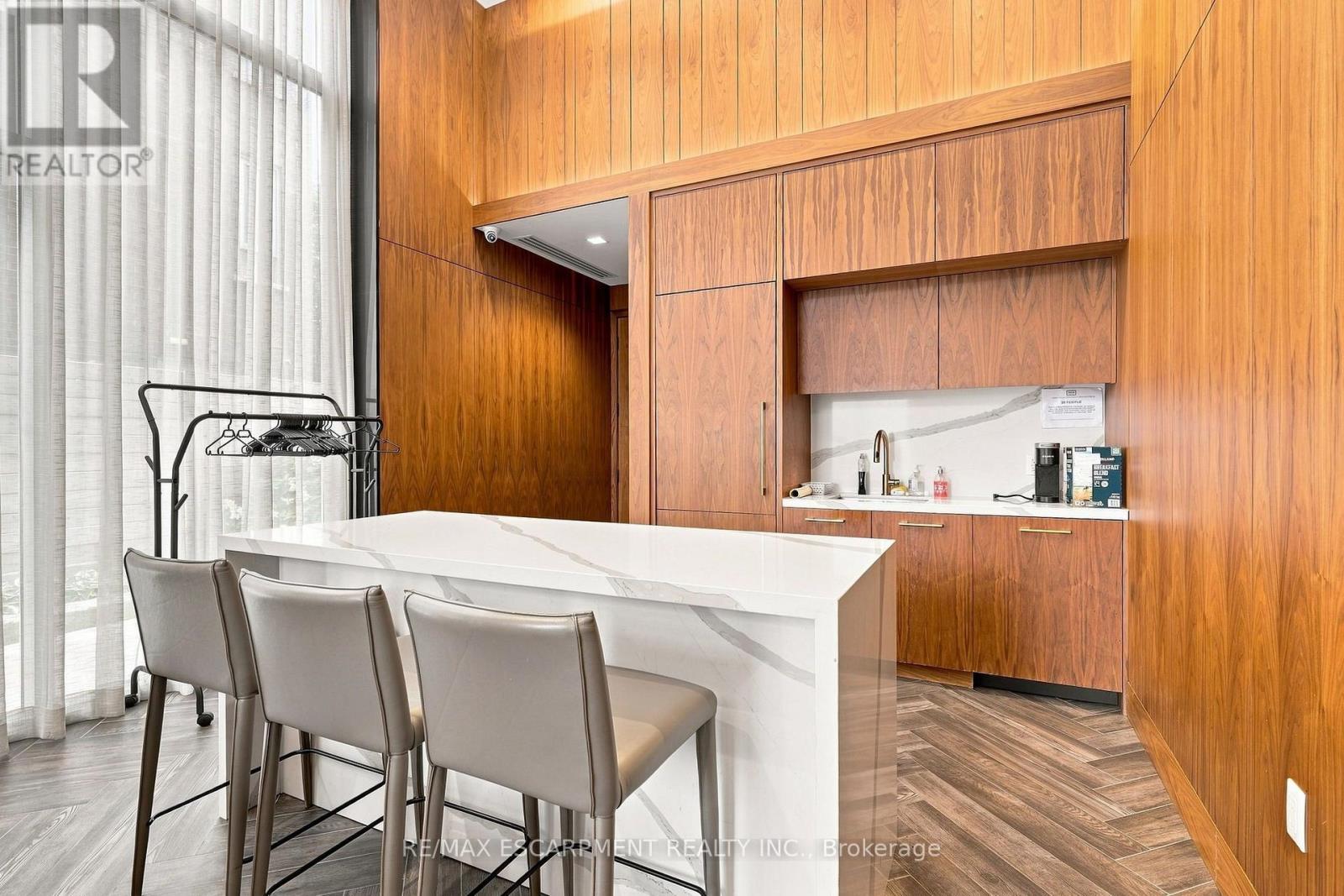 #902 8 ANN STREET - Image 42